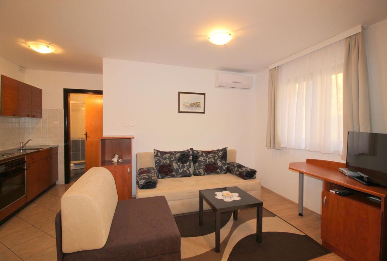 Gogo 2+2 Appartement Novigrad Istria Buitenkant foto